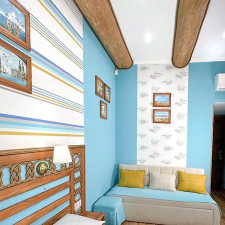 Lucky Ship Art Hotel أوديسا المظهر الخارجي الصورة